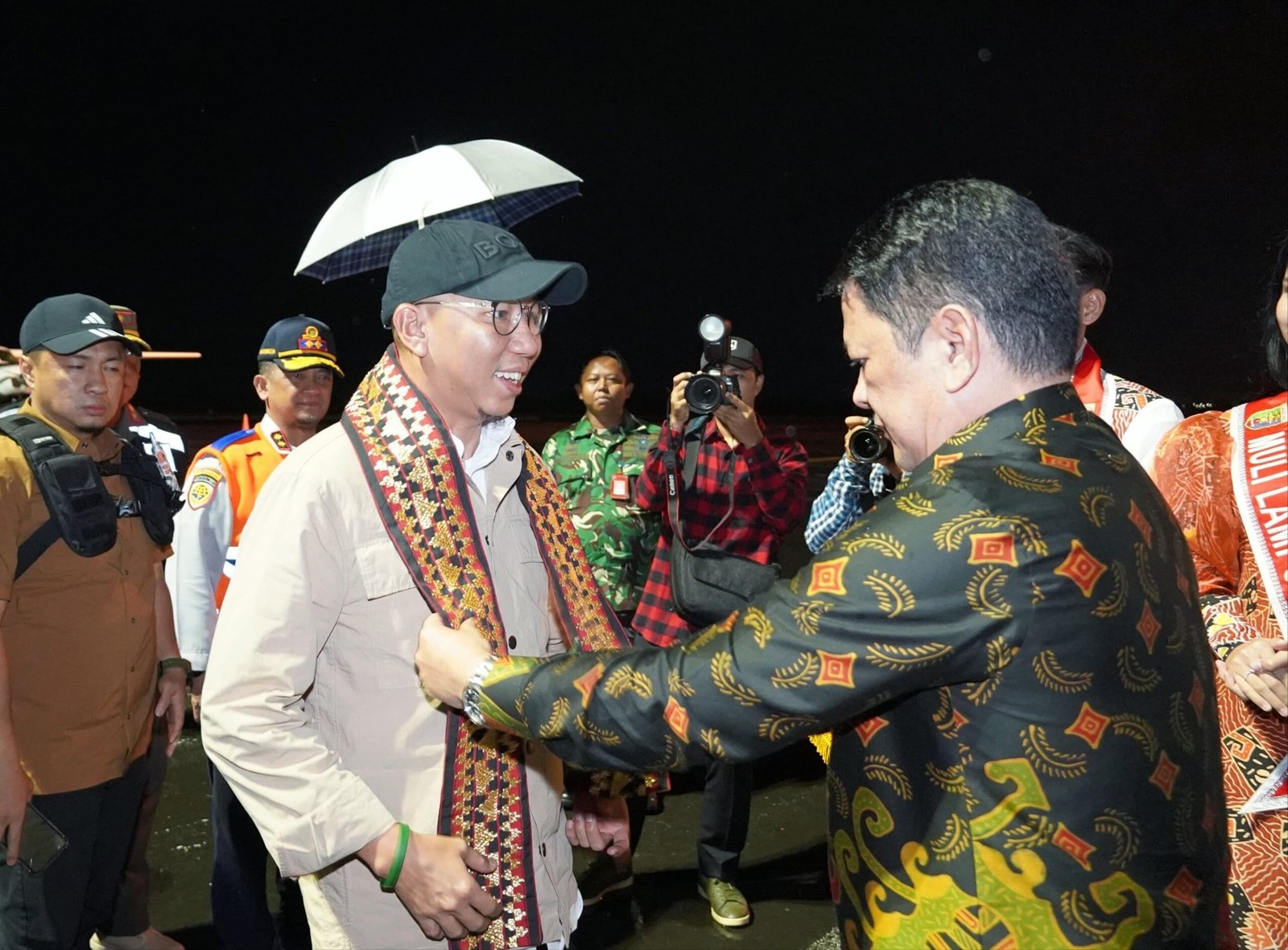 Gubernur Rahmat Mirzani Djausal Tiba di Lampung Usai Ikuti Retreat di Akmil Magelang