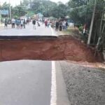 Banjir Besar Menerjang, Perbatasan Jambi-Sumbar Lumpuh Total