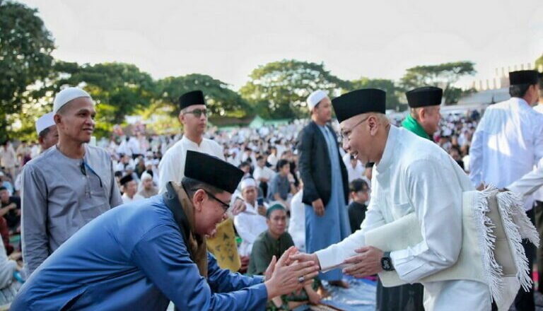 Gubernur Lampung Rahmat Mirza Salat Idul Fitri dan Gelar Open House