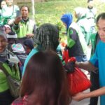 Berbagi Sembako untuk Pengemudi Ojek Online di Bandar Lampung