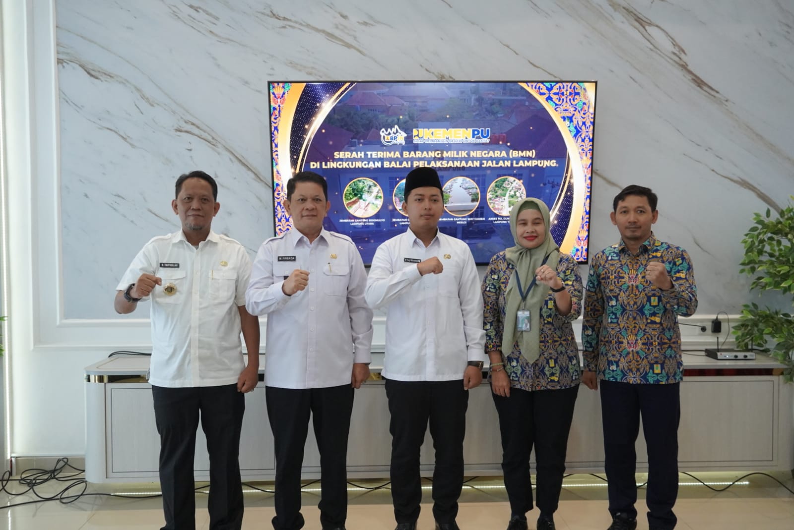 Pemprov Lampung Terima Hibah BMN dari Balai Pelaksanaan Jalan Nasional Lampung Untuk Penguatan Infrastruktur