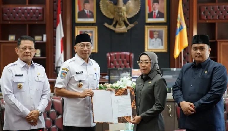 Gubernur Lampung Tunjuk Ayu Asalasiyah sebagai Plt. Bupati Way Kanan, Lanjutkan Perjuangan Ali Rahman