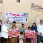 Penyaluran BLT-DD di Desa Ketapang: Warga Terima Bantuan Tunai untuk Meningkatkan Kesejahteraan