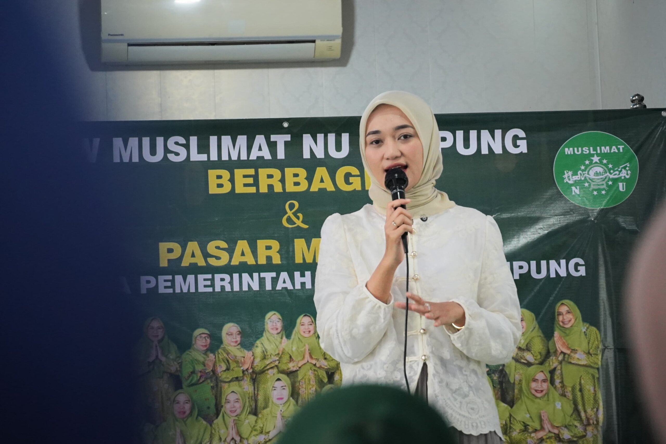 Wagub Jihan Nurlela Tinjau Pasar Murah PW Muslimat NU di Natar, Bantu  Warga Dapatkan Kebutuhan Pokok