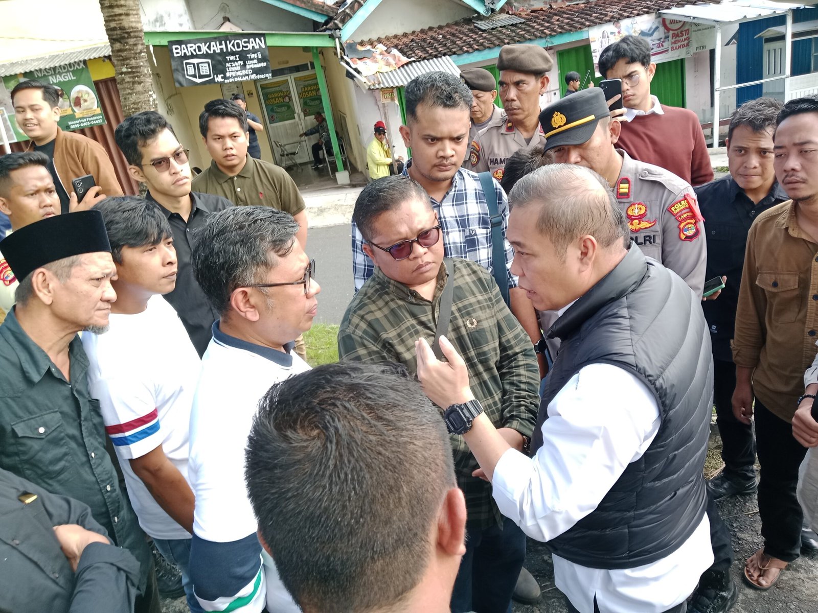 Rusli Bintang Akan Lantik Rektor Versi Yayasan di Hotel Radisson