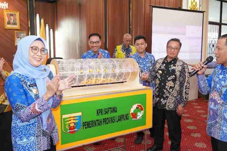 Gubernur Buka RAT KPRI Saptawa 2025, Anggota Raih Hadiah Umroh dan Sepeda Motor