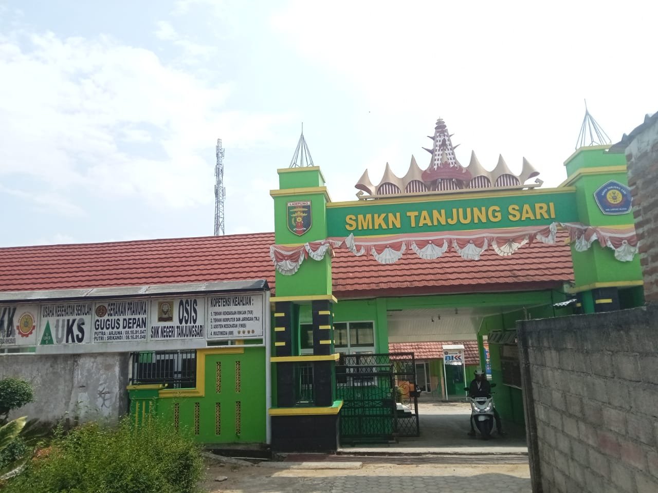 Guru Bongkar Dugaan Bisnis di Balik Kunjungan Industri SMKN 1 Tanjung Sari