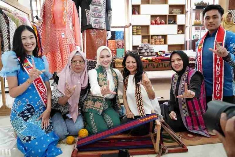 WIC Kunjungi Dekranasda Lampung, Promosikan Kerajinan dan Kuliner Lokal ke Dunia Internasional