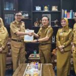 Dr. Agus Nompitu Diaktifkan Kembali Jadi Kadisnaker Lampung