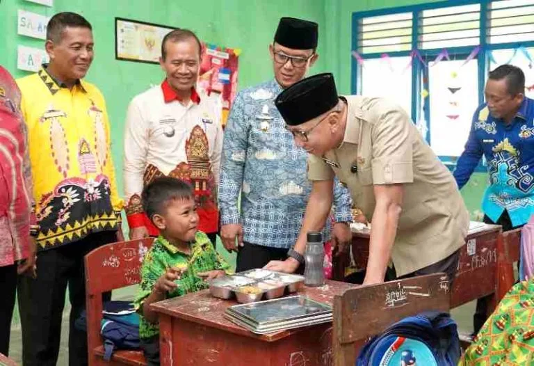 Gubernur Lampung Luncurkan MBG untuk Ciptakan Anak Sehat dan Cerdas