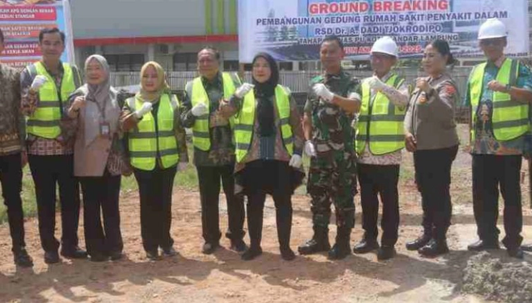 Dandim 0410/KBL dan Walikota Letakkan Batu Pertama Gedung RSUD 10 Lantai