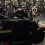 Rantis Brimob Tabrak Ojol Saat Demo DPR, Massa Panik Dan Histeris