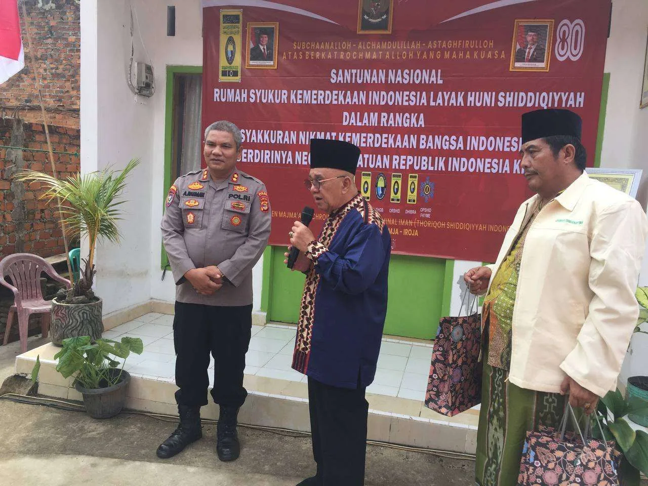 Dhibra Shiddiqiyyah Bangun 12 Rumah Layak Huni untuk Warga Lampung