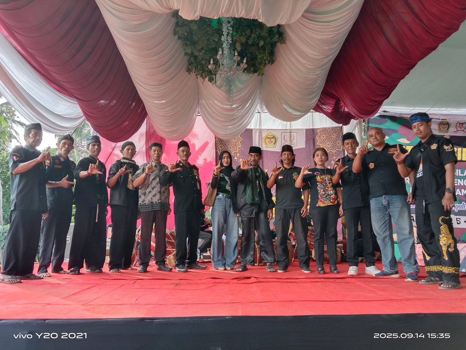 Ketua DPW LSM Harimau Lampung Suplan Efendi dan Waka  Yuniarti Silaturahmi ke Gubes Partisan Siliwangi