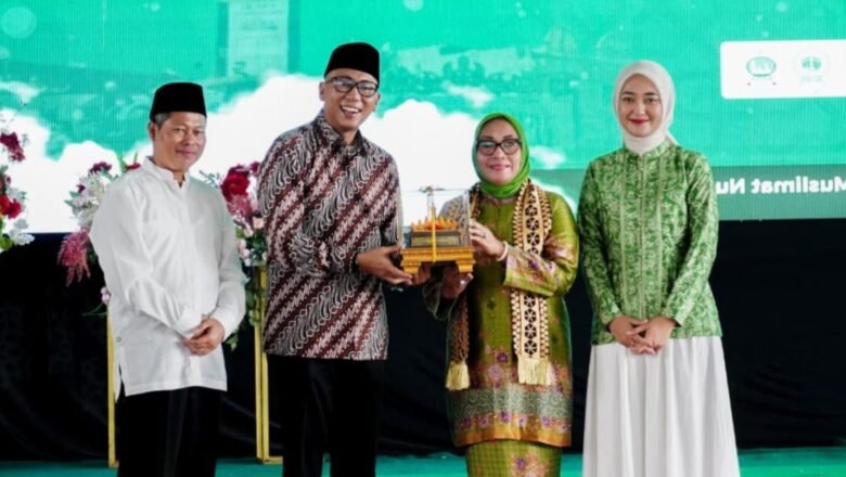 Gubernur Lampung Hadiri Pelantikan Pimpinan Muslimat NU Se-Lampung