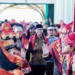 Gubernur Mirza Dorong Generasi Muda Karo Cintai Budaya Leluhur