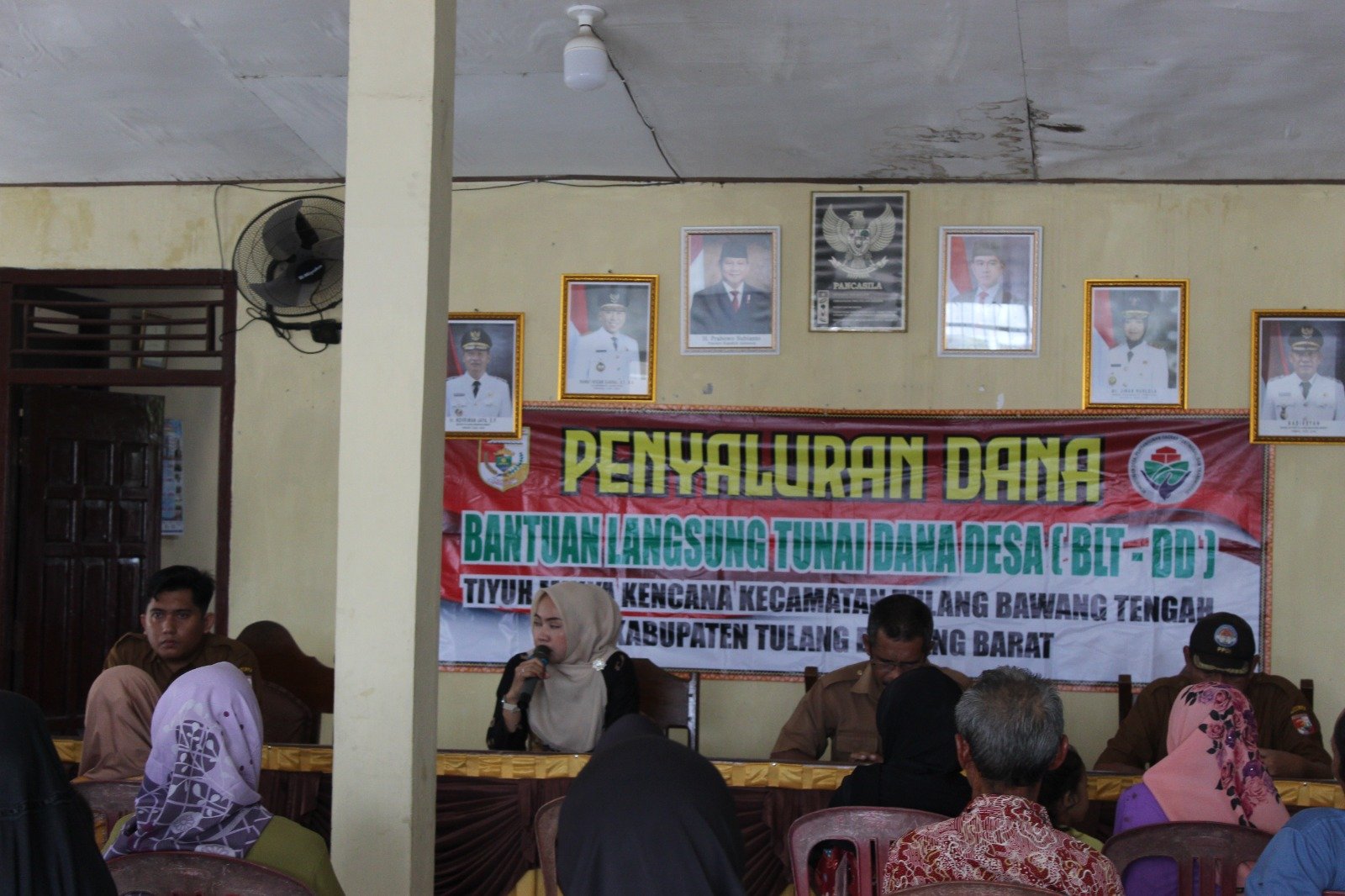 Pemerintah Tiyuh Mulya Kencana Bagikan BLT kepada 35 KPM dan Fokus pada Pembangunan