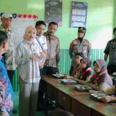 Jihan Nurlela Tinjau Dapur SPPG Pastikan Makanan Aman