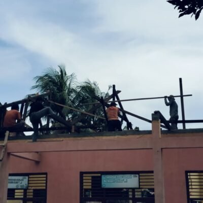 Pekerja Proyek Sekolah di Sinar Rejeki Abaikan APD