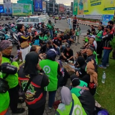Ojol Lampung Galang Dana di Lampu Merah Adipura dan Way Halim, Hari Pertama Terkumpul Rp5,8 Juta