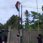 Pemasangan Tiang Fiber Optik Dipertanyakan Warga Karena Izin Belum Jelas