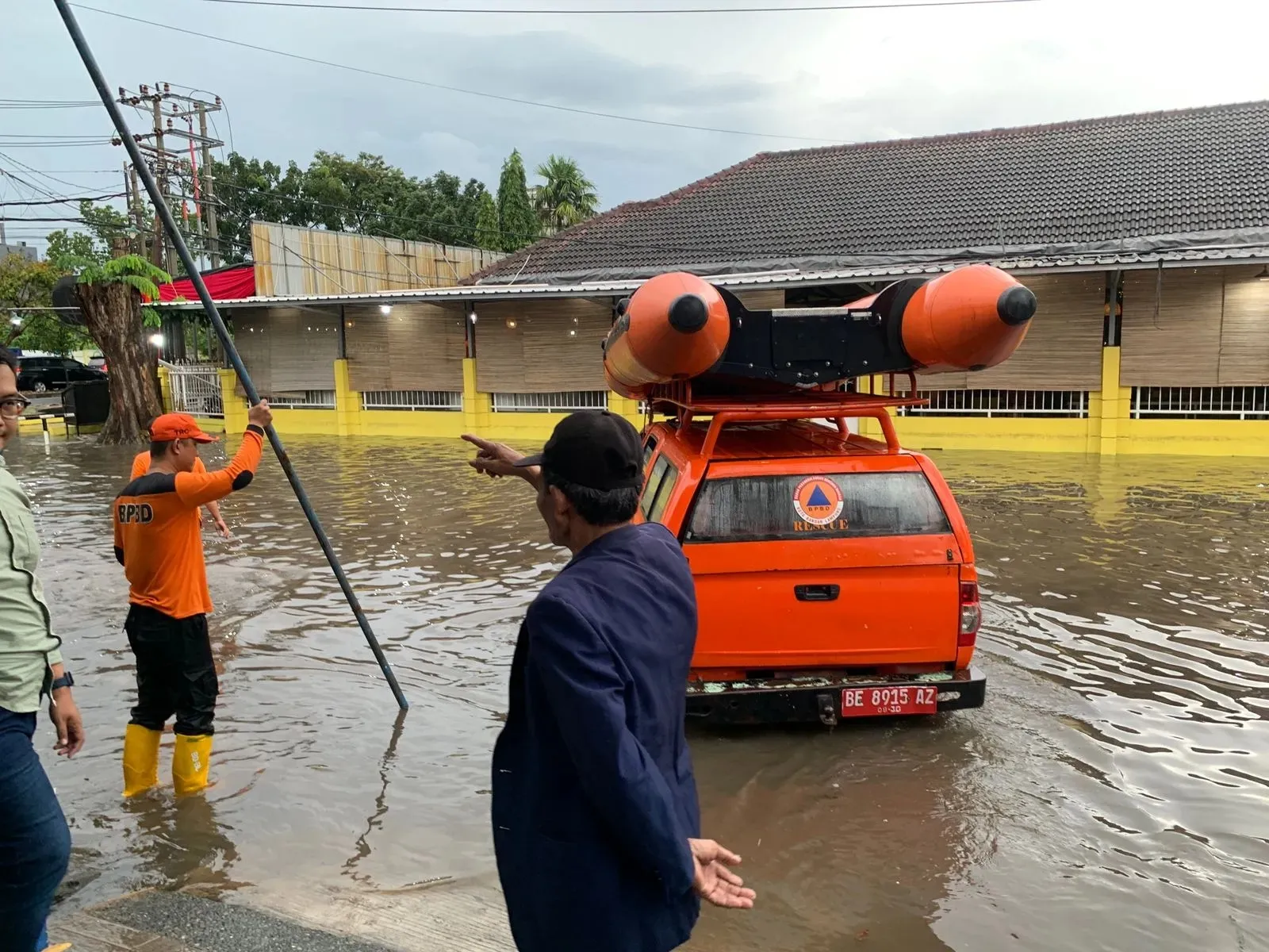 Hujan Deras Picu Genangan di Way Halim Permai Bandar Lampung
