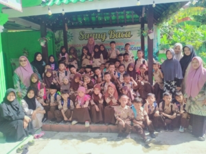 PAUD Al-HAADII Gelar Jumat Berbagi di Panti Asuhan Pringsewu