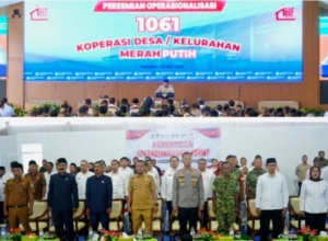 Bupati Pringsewu Hadiri Peresmian Koperasi Merah Putih
