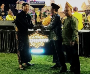 Bupati Pringsewu Hadiri Pagelaran Wayang Kulit Satu Abad Podorejo