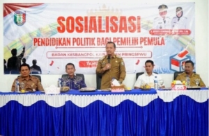 Bupati Pringsewu Dorong Pendidikan Politik bagi Pemilih Pemula