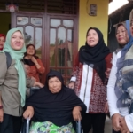 Pemkot Bandar Lampung Salurkan Kursi Roda untuk Warga Kemiling