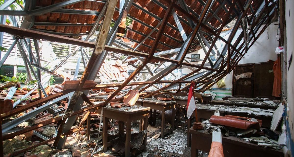 Renovasi SD Ambruk Dimulai, Gubernur Pramono Diminta Evaluasi Kadis Pendidikan Nahdiana yang Bikin Malu