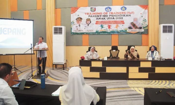 Bupati Pringsewu Buka Pelatihan Holistik Integratif PAUD