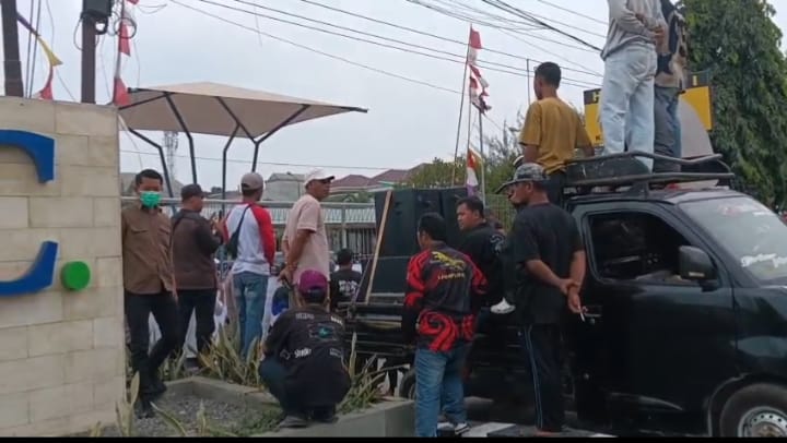 Warga Sukamanjur Soroti Pengelolaan TKBM LDC