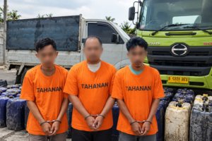 Polisi Ungkap Penyalahgunaan Solar Subsidi 8.400 Liter di Katibung