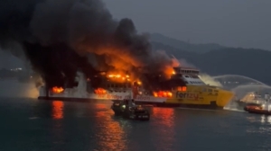 KMP Batu Mandi Terbakar, Tim SAR Bergerak ke Alur Merak